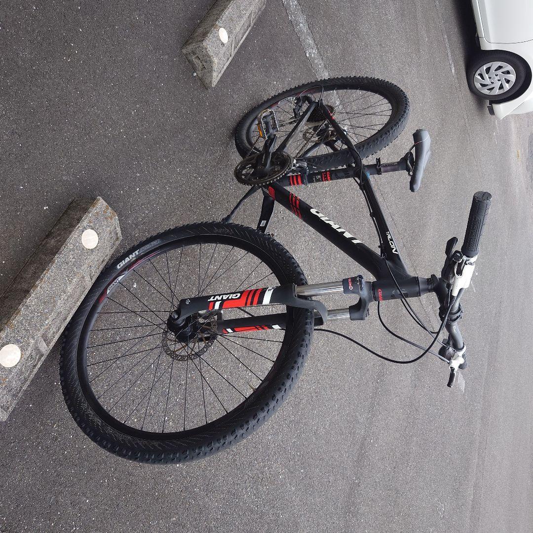 Giant マウンテンバイク タロン 27.5インチ ブラック/レッド 引取り