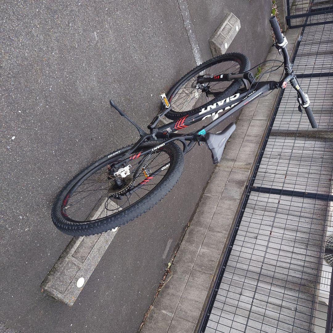 Giant マウンテンバイク タロン 27.5インチ ブラック/レッド 引取り