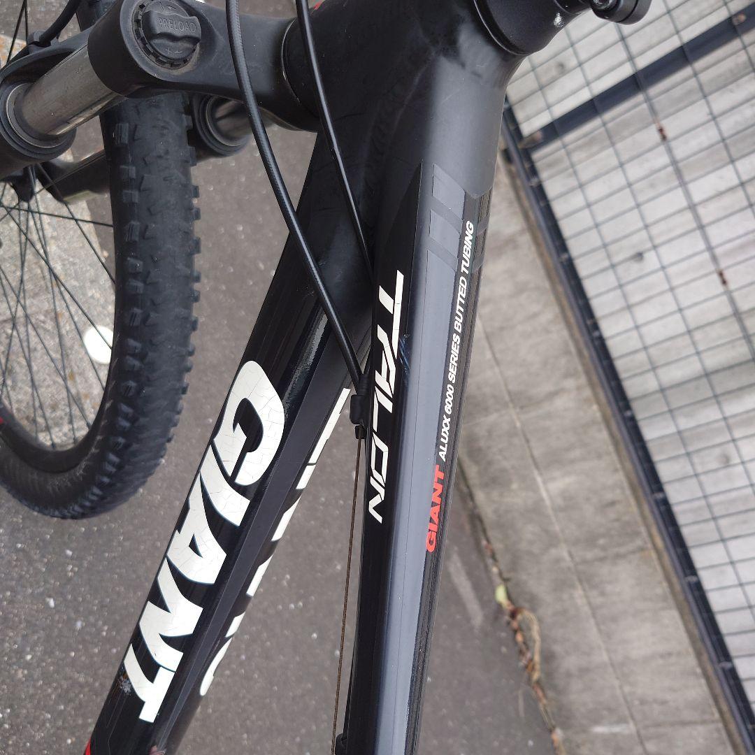 Giant マウンテンバイク タロン 27.5インチ ブラック/レッド 引取り