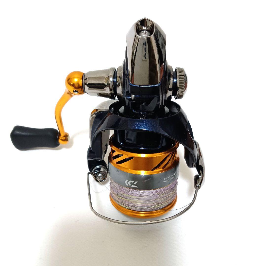 【美品】DAIWA ダイワレブロスLT2500D スピニングリール