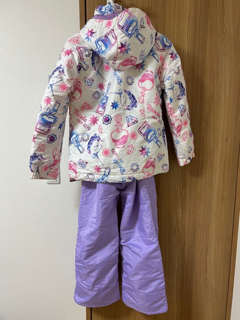 新品タグ付き スキーウェア 150