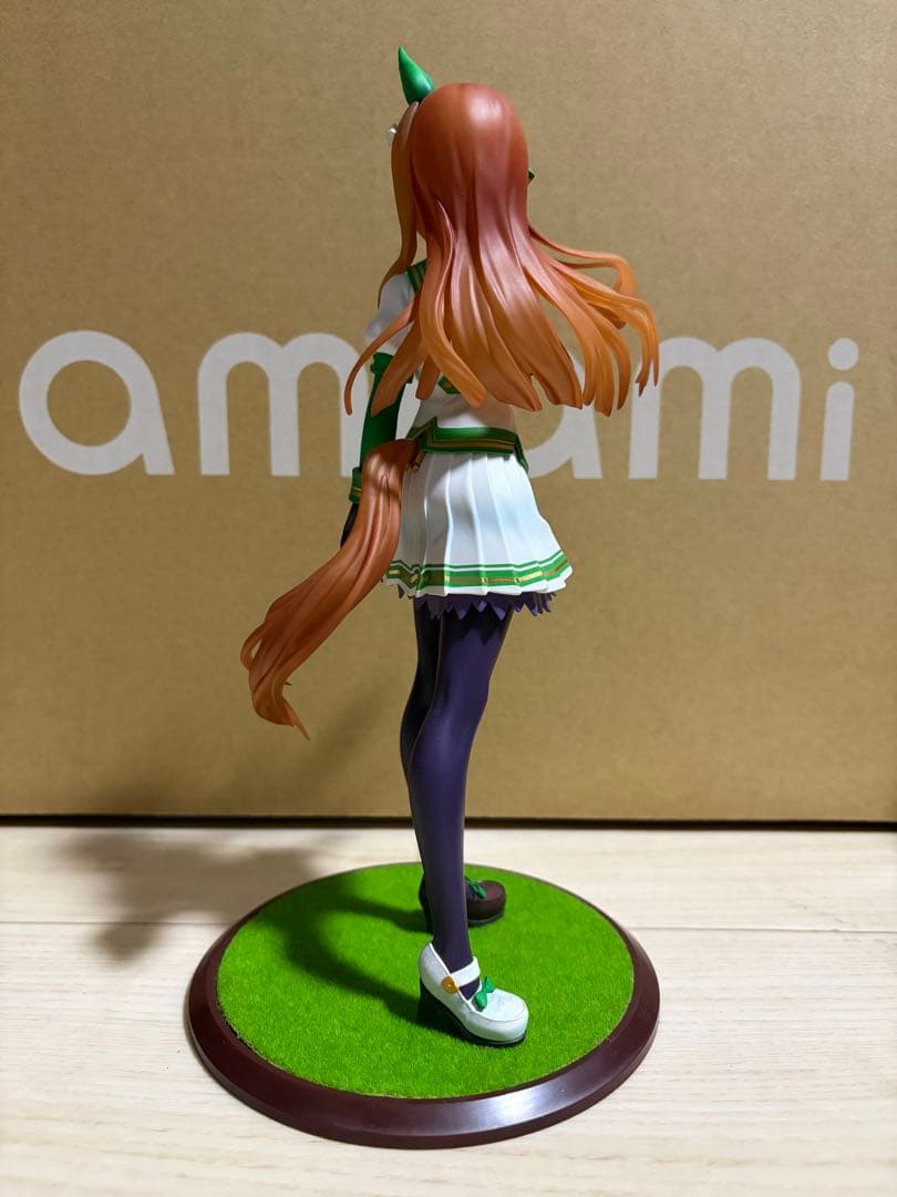 ルクリア　サイレンススズカ　フィギュア