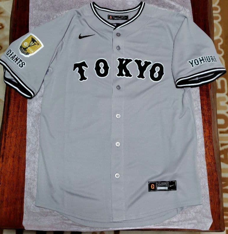 読売ジャイアンツ2024年リーグ優勝ワッペン付きビジターユニホーム未使用タグ付き