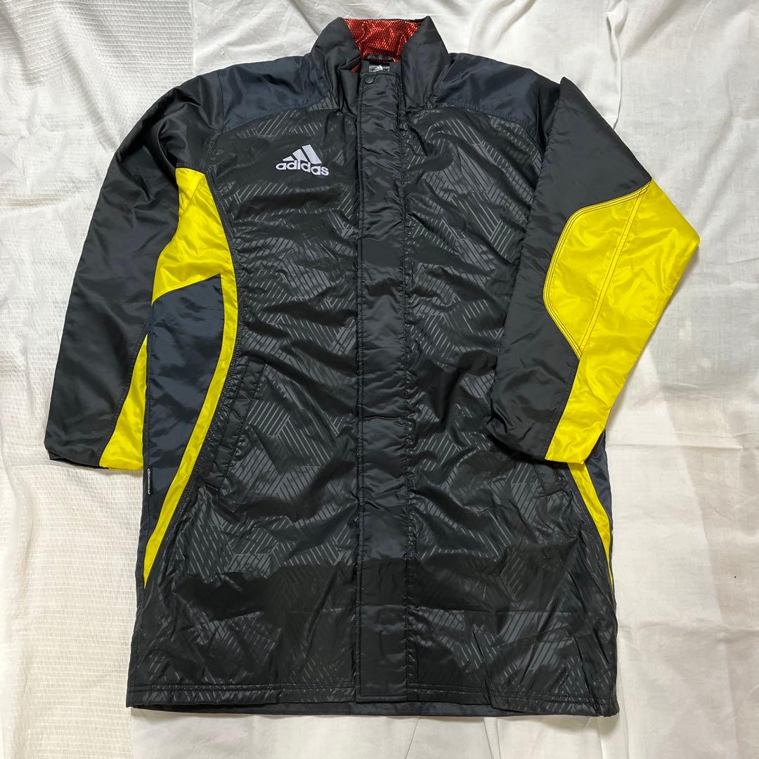 新品adidas クライマプルーフ 太陽を着る雨風防ぐ高機能バリア中綿入りコート