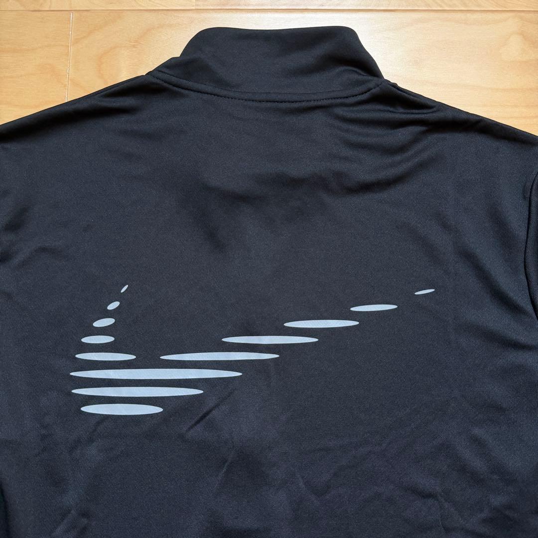 NIKEナイキ　ランニングウェア　長袖　ハーフジップアップシャツ　黒　XL 新品