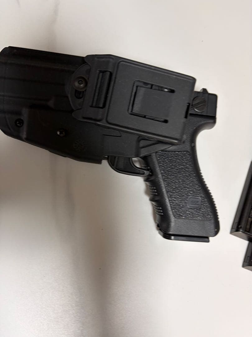 東京マルイ Glock 18C グロック18c ガン　銃　マガジンホルスター付き