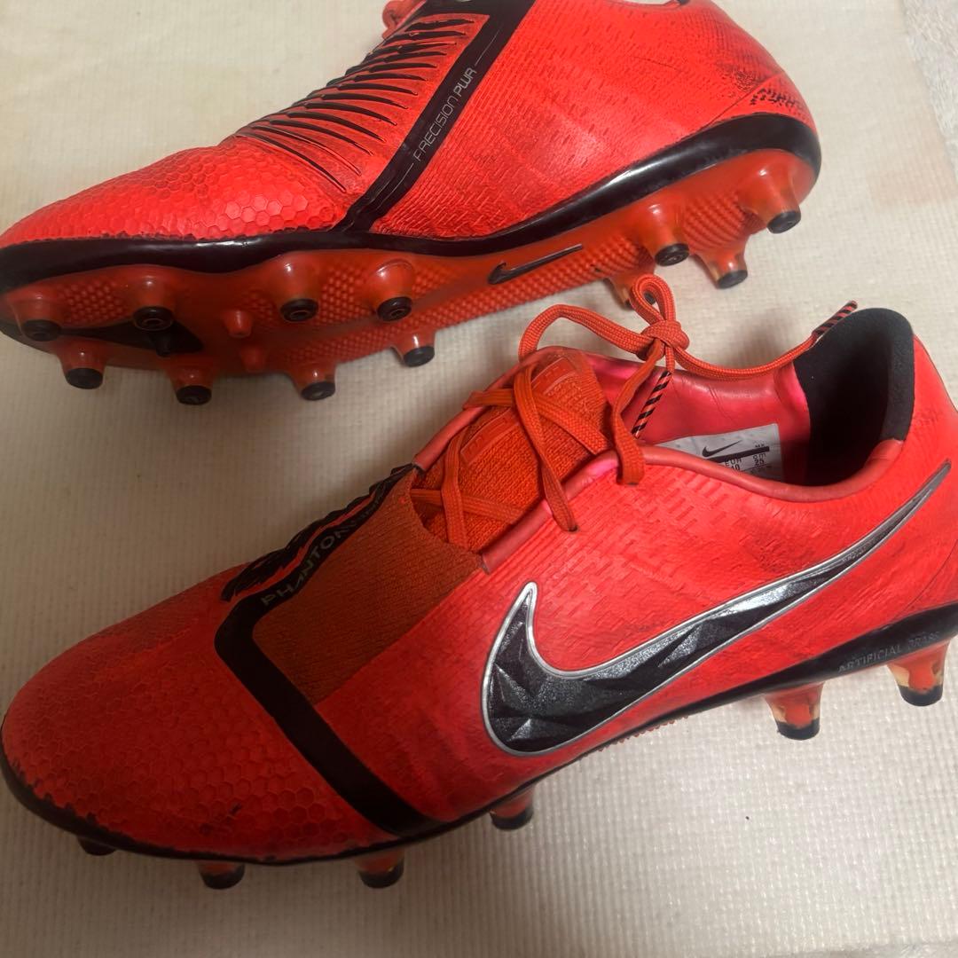 ナイキ　サッカースパイク ファントムベノム　phantom AG ファントム