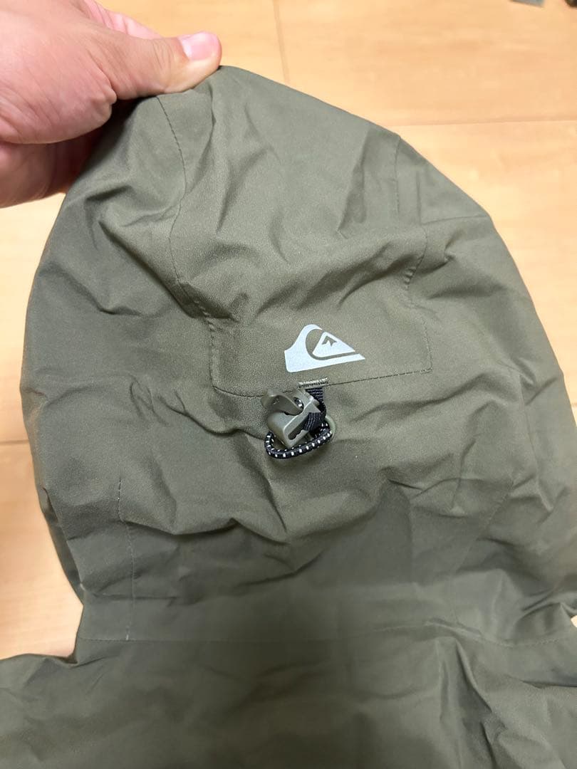 機能性抜群！ Quiksilver GORE-TEX スノボウェア Mサイズ