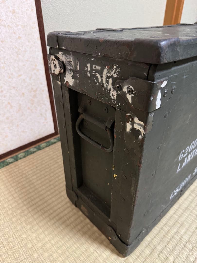 米軍　ランタンケース　木箱