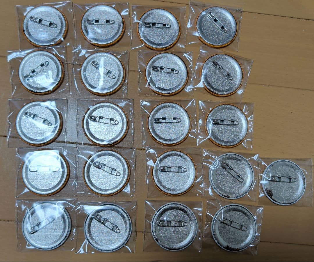 ズズ　トーマス井上　缶バッジ　21個まとめ売り