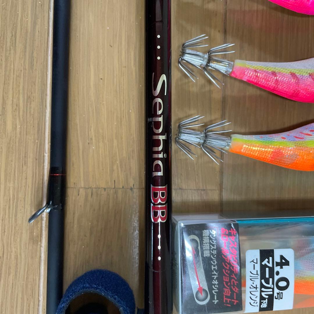 Sephia BB S800M エギングロッドとエギ