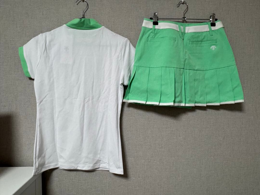 DESCENTE(デサント) ポロシャツとプリーツスカート セット