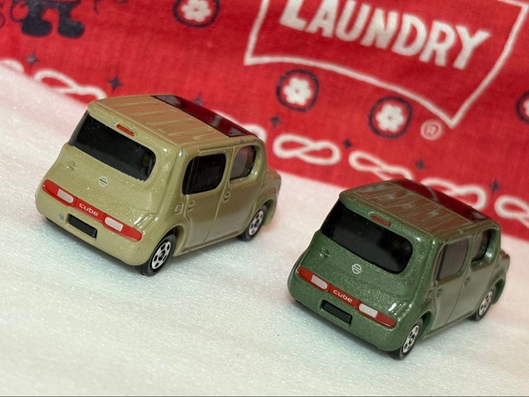 ＊希少品＊トミカ 日産 キューブ 【カラーサンプル 9台セット】