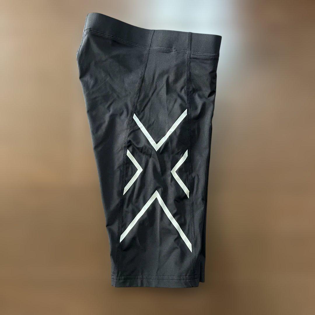 2XU ブラックショートパンツ
