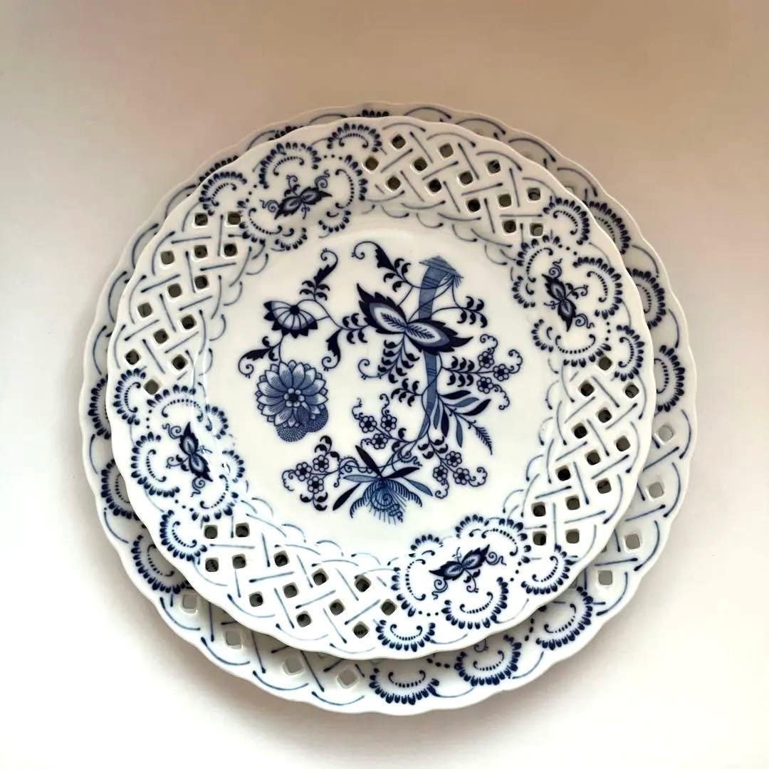 ブルーダニューブ　ロイヤルプレート　透かしレース26cm1枚　22cm2枚