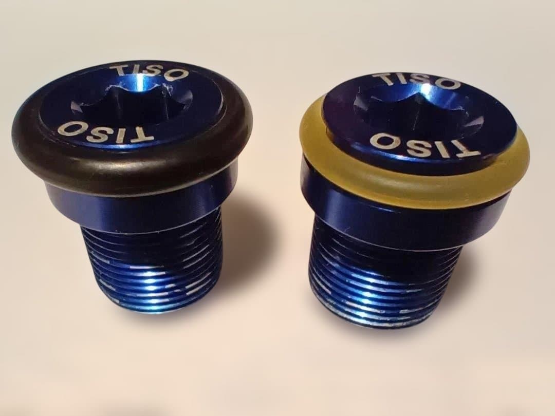 TISO ISIS/Octalink クランクボルト 黒赤青 3色セット