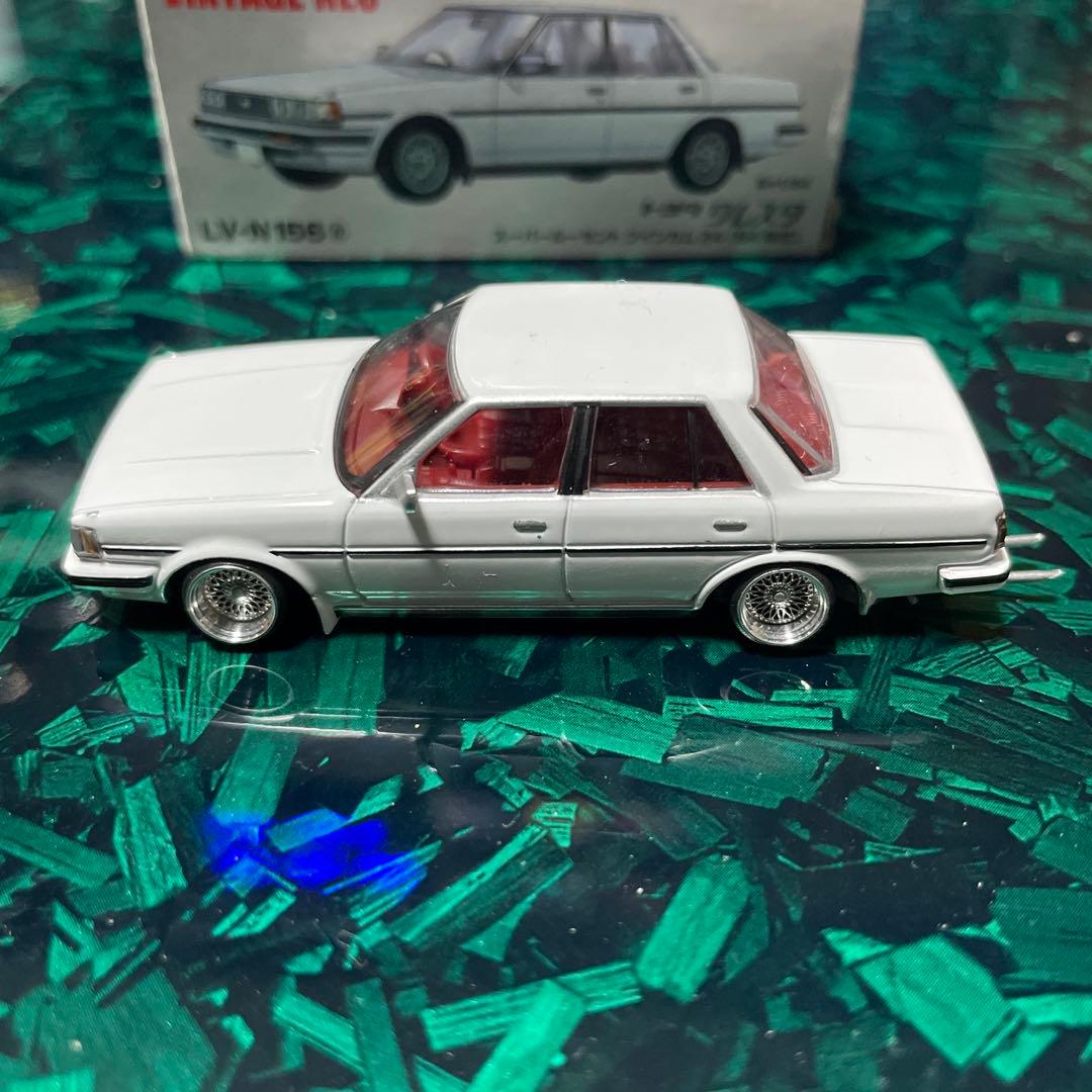 トミカリミテッドヴィンテージ　クレスタ　ミニカー