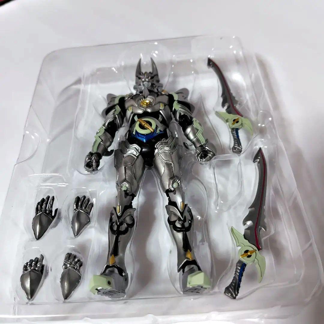 S.H.Figuarts 銀牙騎士 絶狼 ZERO