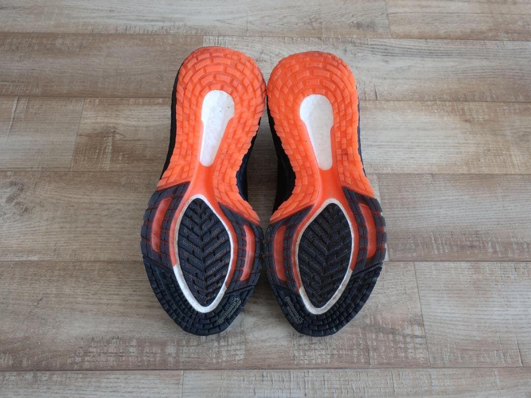 ★美品 アディダス ウルトラブースト２２ COLD.RDY 27.5 ランニング