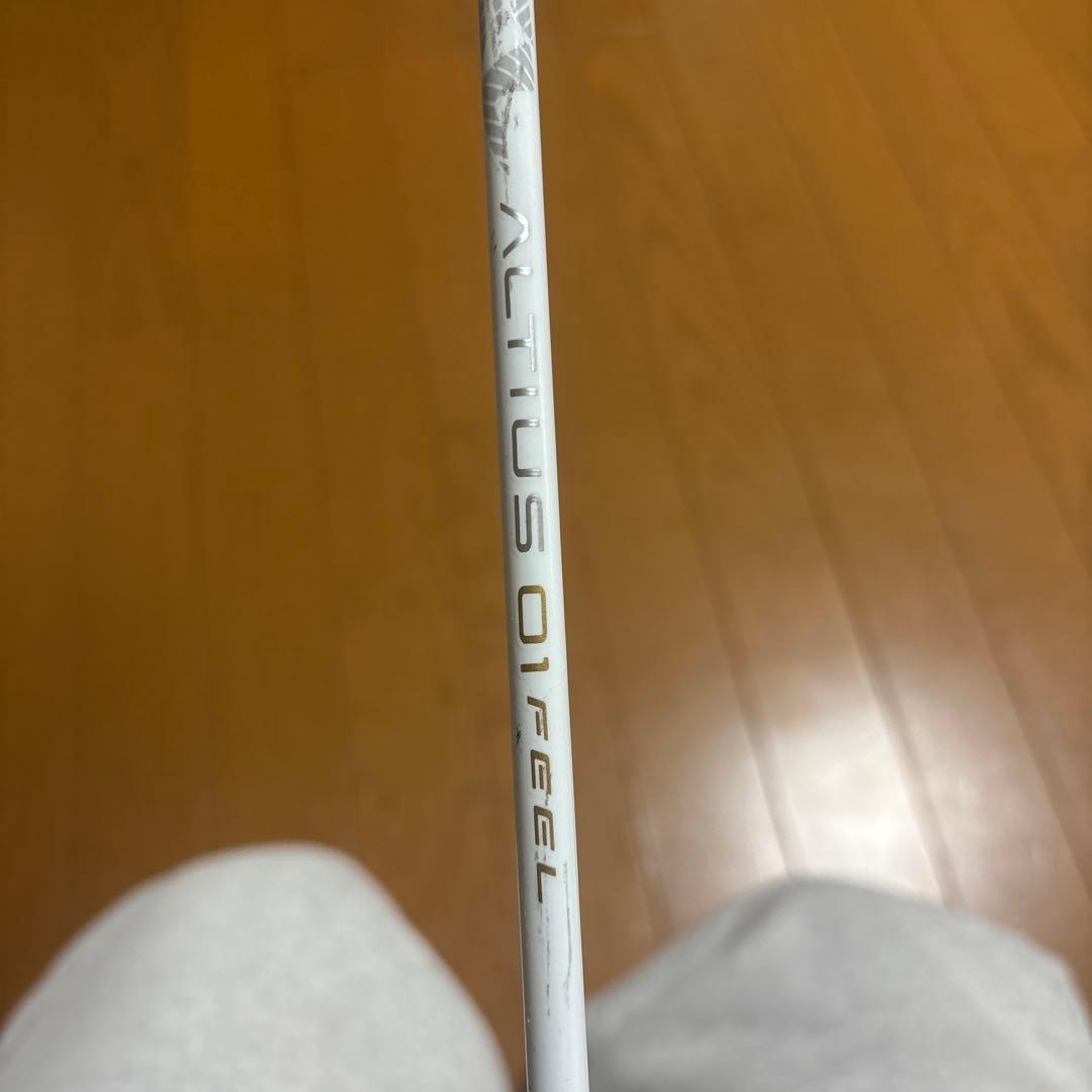 バドミントンラケット　ミズノ　アルティウス
