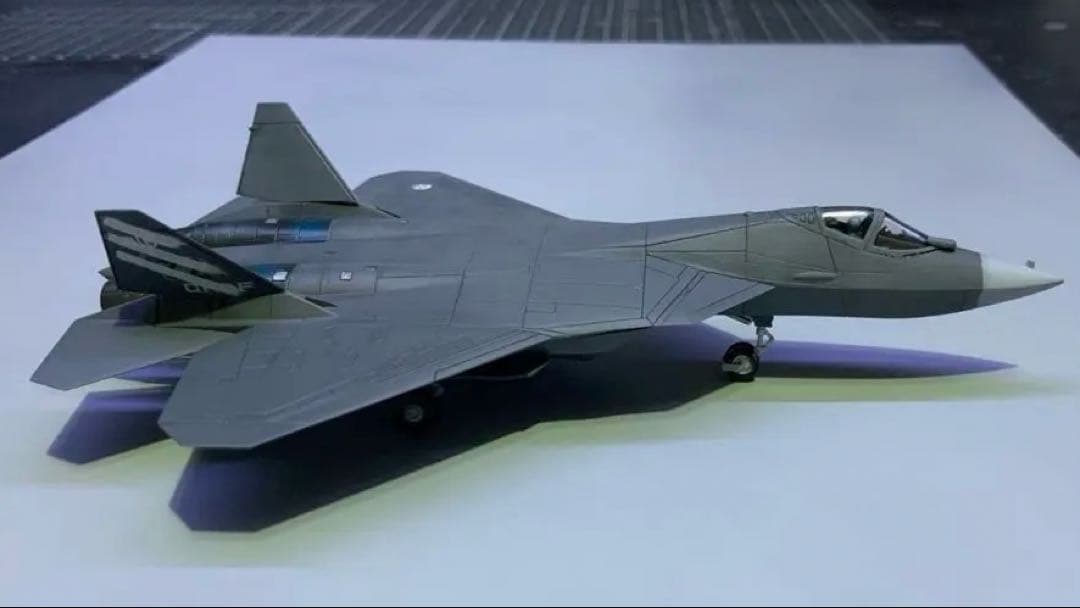 1/144スケールスホーイ57、エースコンバット7懲罰部隊