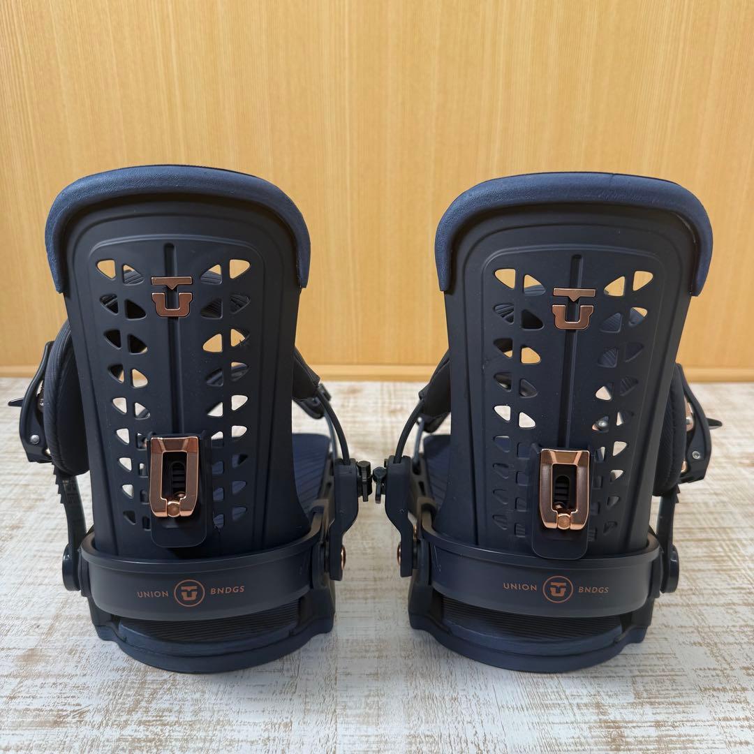 未使用　UNION TRILOGY スノボ ビンディング Mサイズ スノーボード