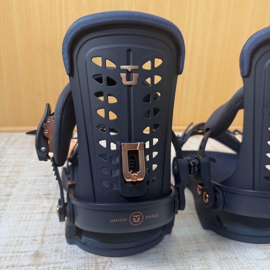 未使用　UNION TRILOGY スノボ ビンディング Mサイズ スノーボード