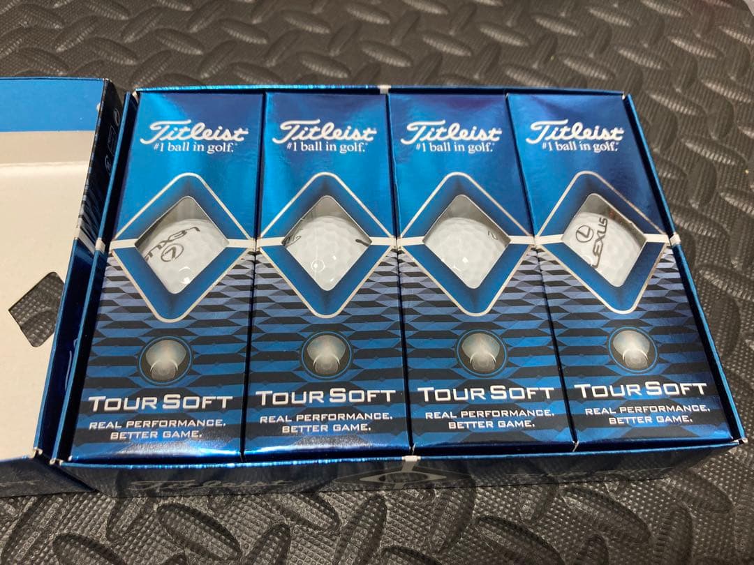 希少品　新品未使用　アメリカ製　レクサスゴルフボール　タイトリスト　ツアーソフト