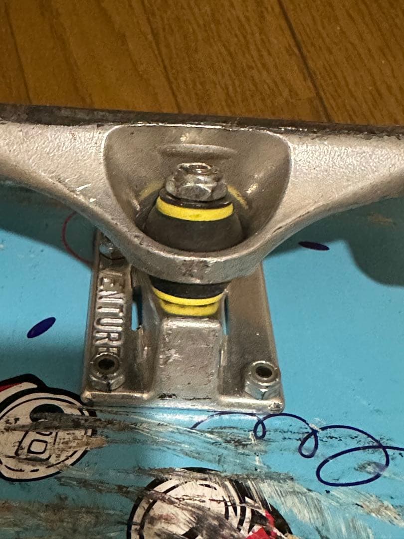 スケートボード THANK YOU 8.0 VENTURE V Hollow