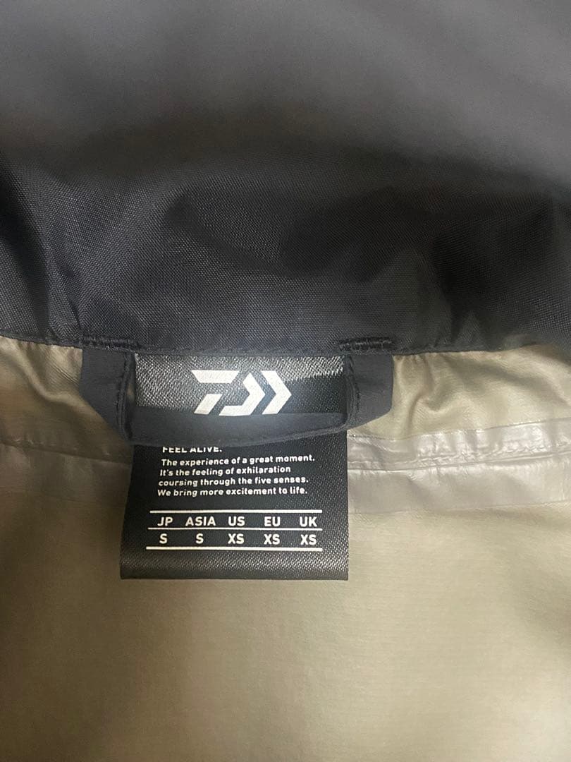 Daiwa GORE-TEX INFINIUM レインウェア　S