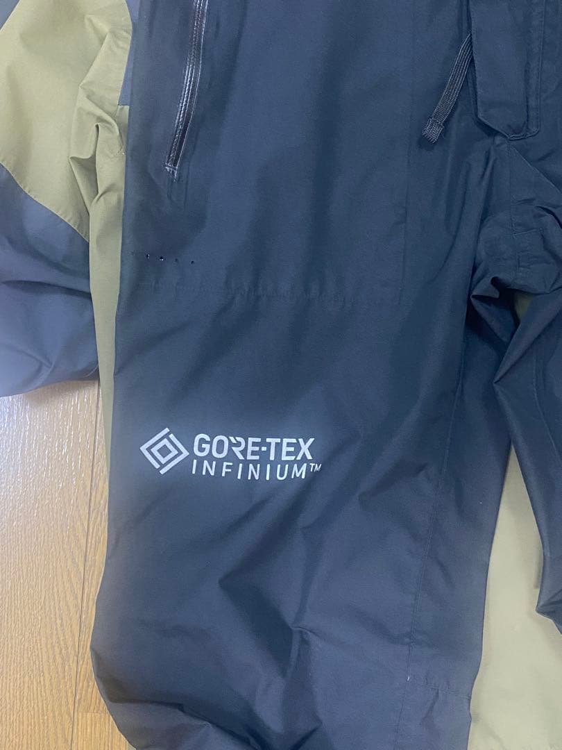Daiwa GORE-TEX INFINIUM レインウェア　S