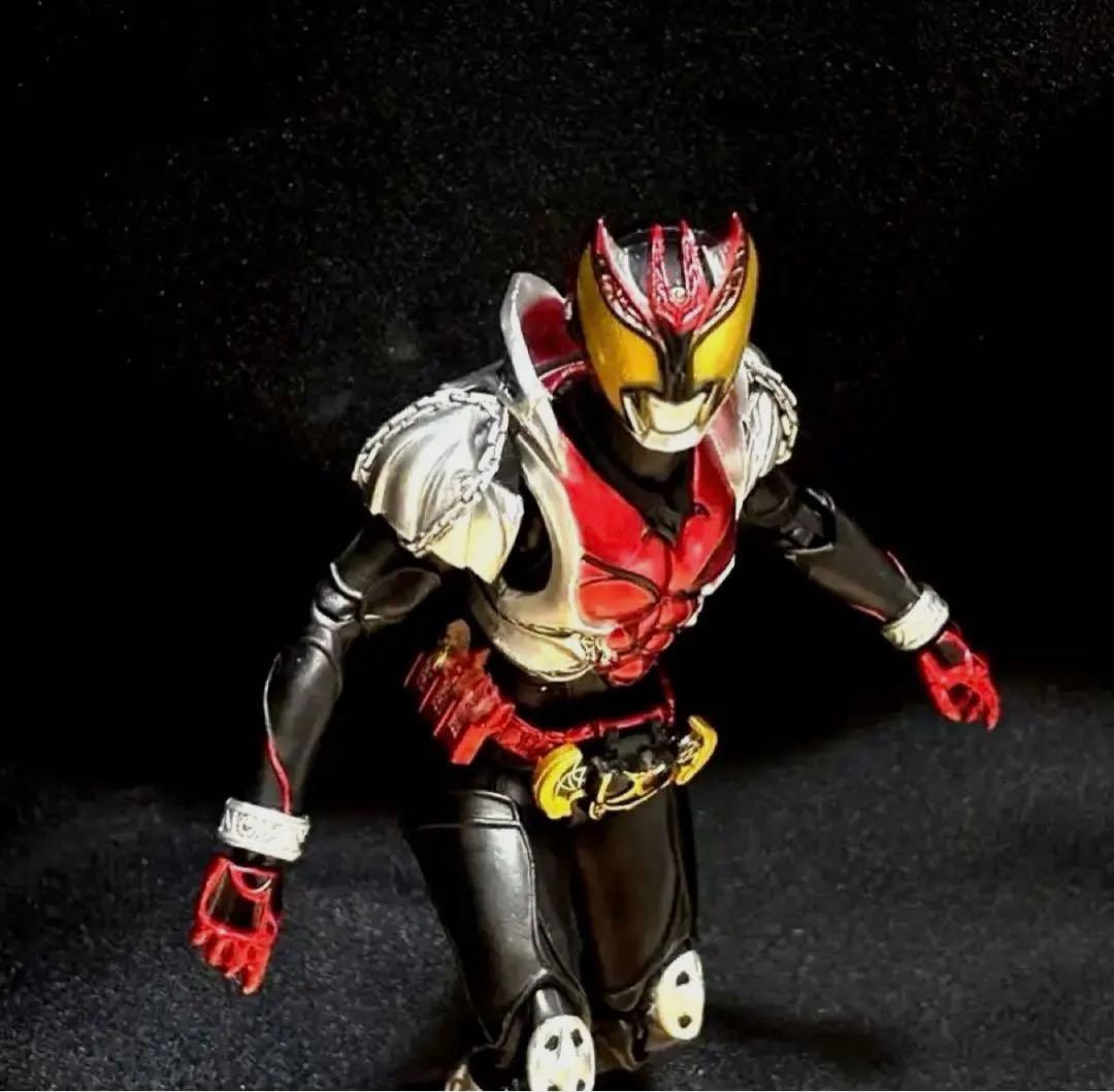 仮面ライダーキバ　フィギュア