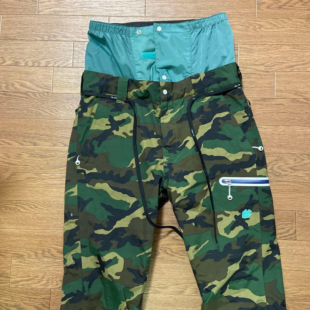 REW スリムフィットパンツ　ゴアテックス