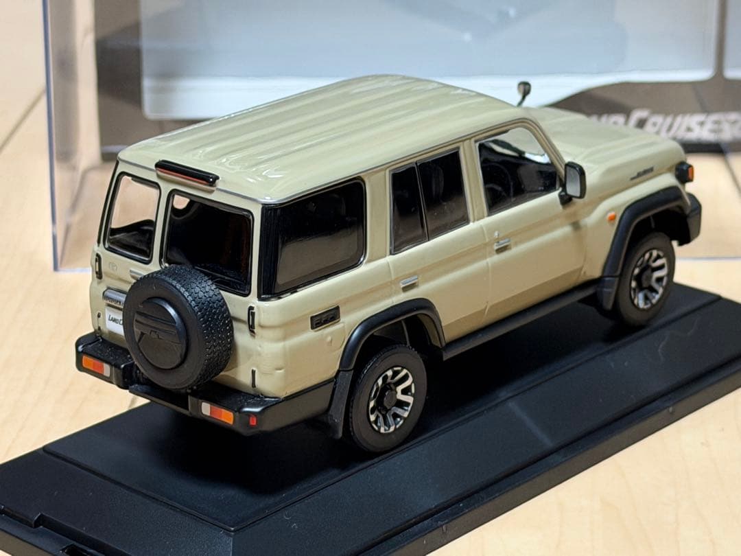 非売品 トヨタ ランドクルーザー70 1/30 カラーサンプル用ミニカー
