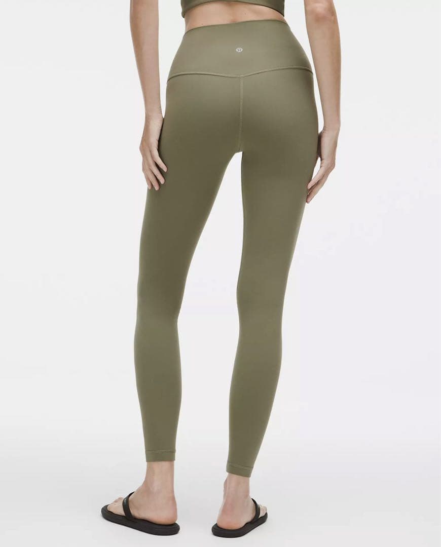 ルルレモン 滑らかな肌触りAlign High-Rise Pant 28\"/6