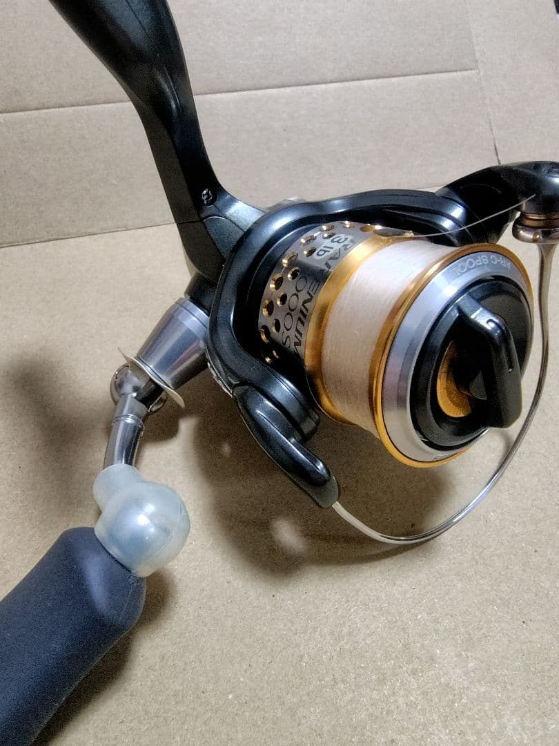 シマノ 09 レアニウム ci4 1000S　スプール付❗