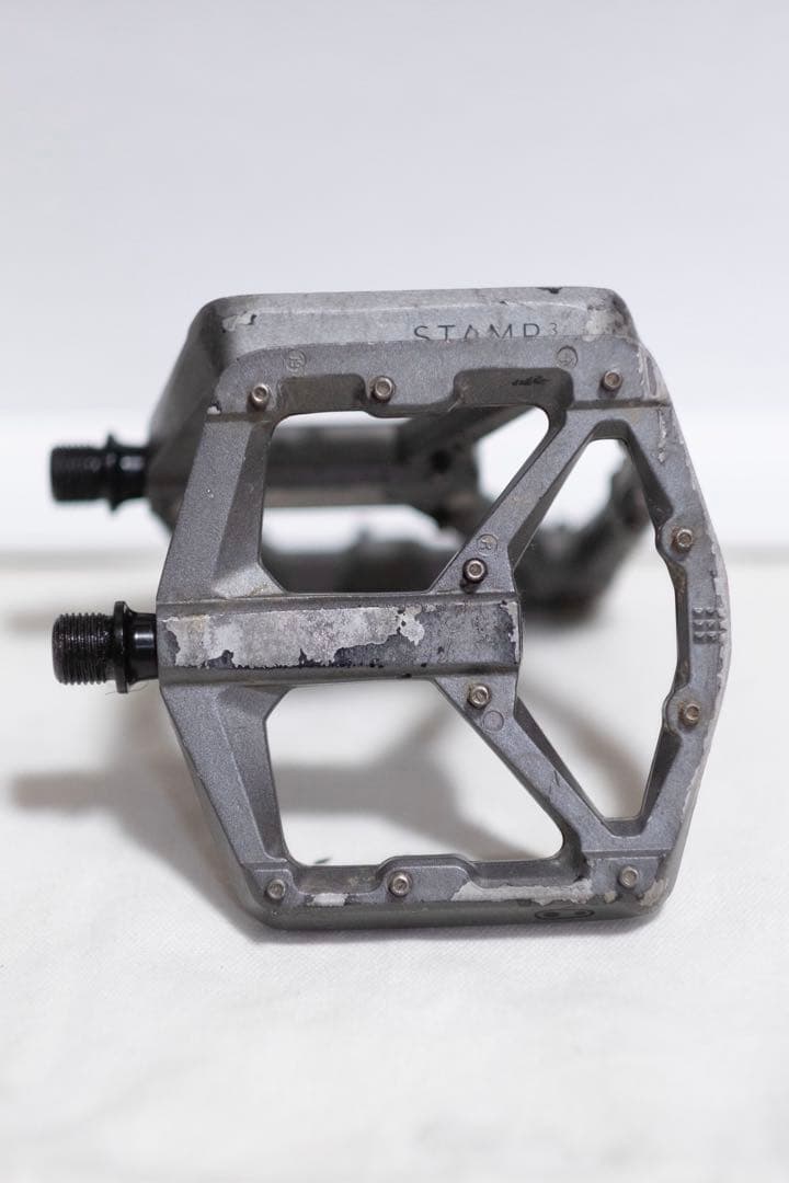 CRANK BROTHERS STAMP 3 フラットペダル　マグネシウムボディ
