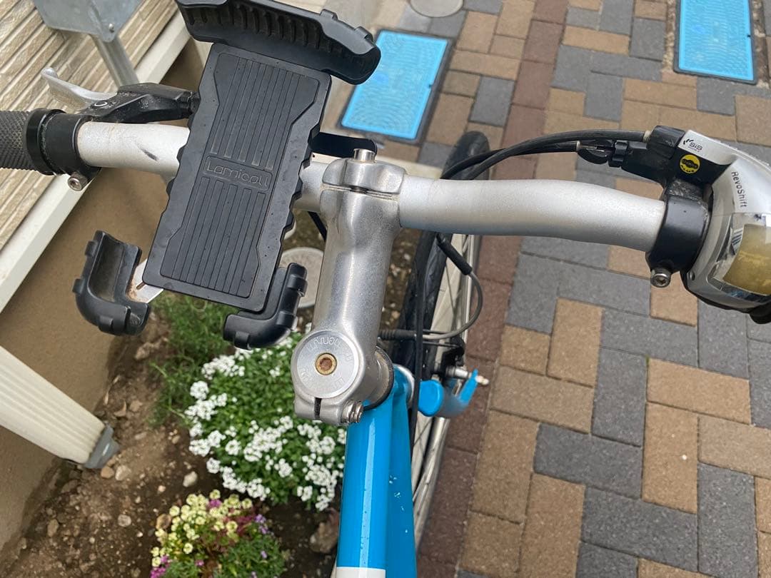 GIANT iNeed OEM クロスバイク520mm 700C モーメンタム