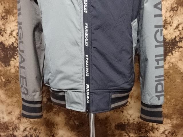 新品！(定価70400)1PIU1UGUALE3 ウノピゥウノ・ジャケットJKT