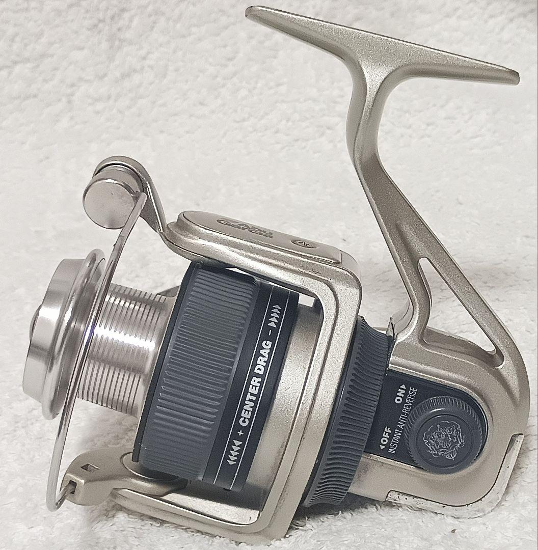 ABU GARCIA CD-3000 S4 センタードラグリールなんと新品