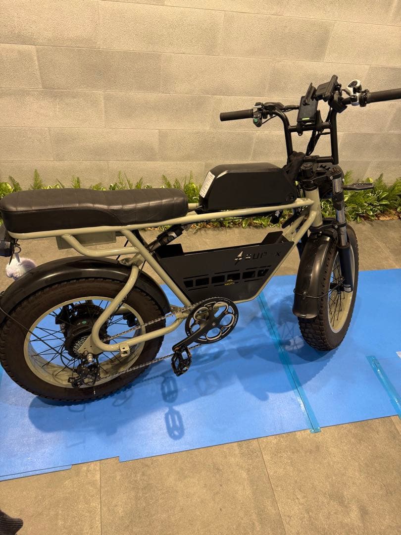 電動アシスト自転車　 super73