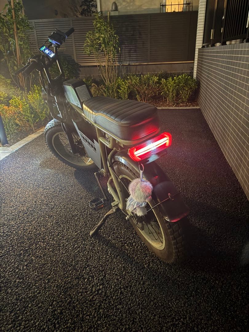 電動アシスト自転車　 super73