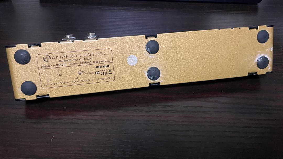 Ampero Control MIDIコントローラー