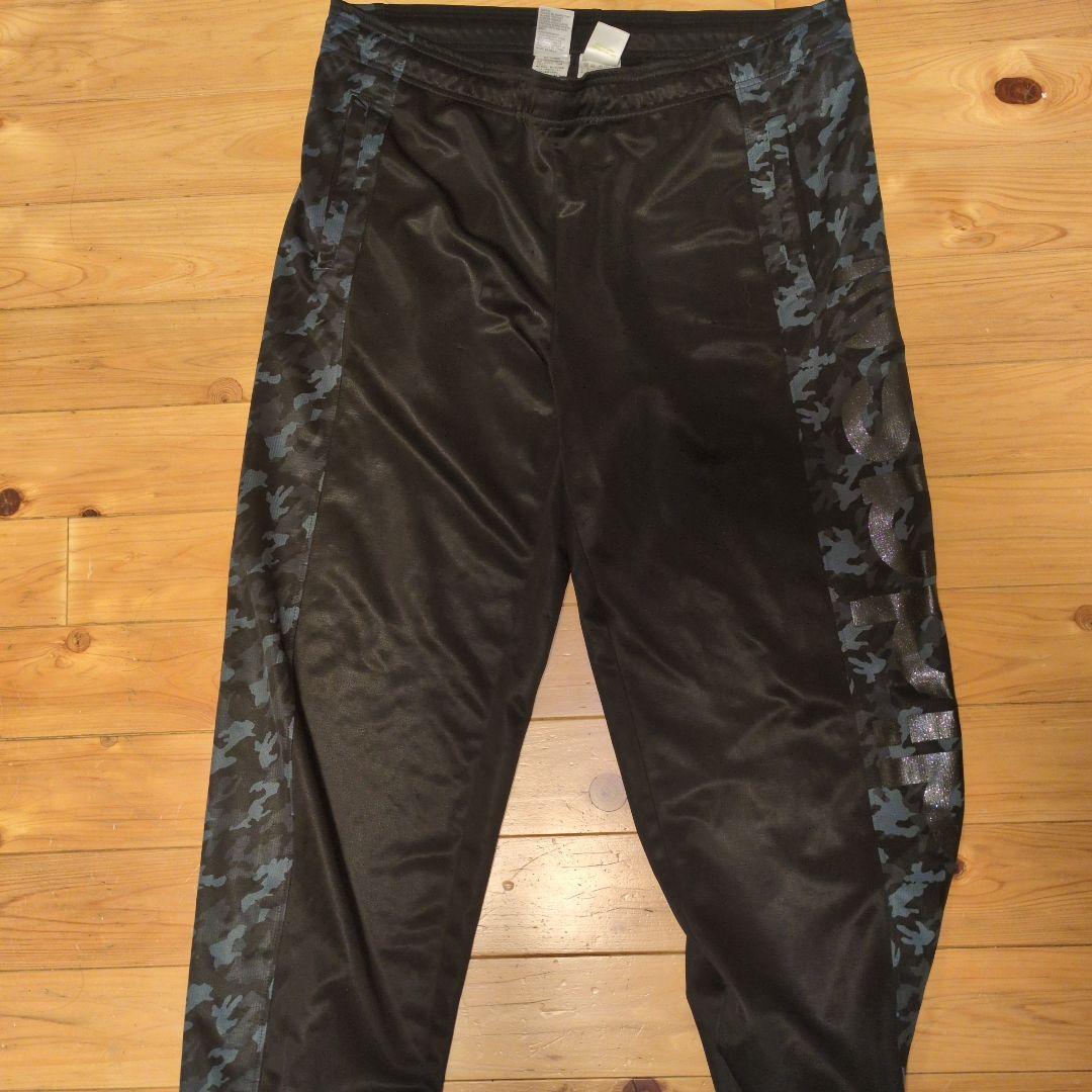 adidas NEO ジャージ上下セット 黒・迷彩