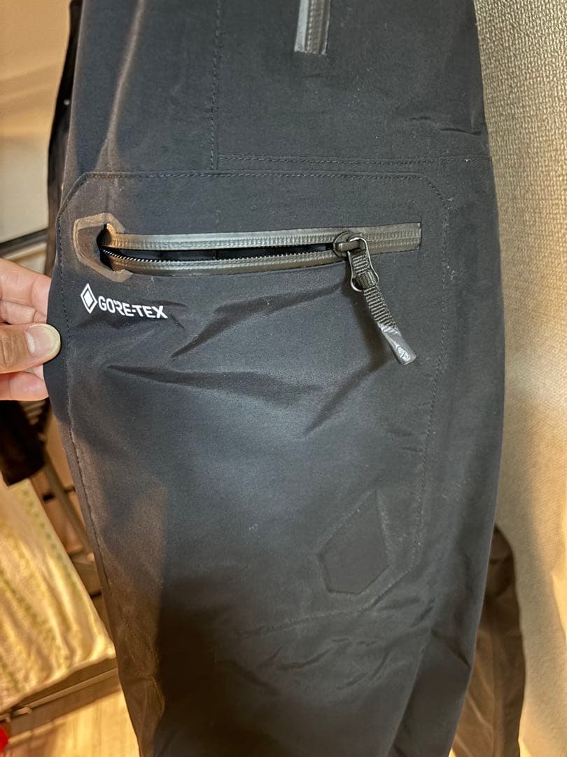 ボルコム　スノーボードパンツ　GORE-TEX 極美品