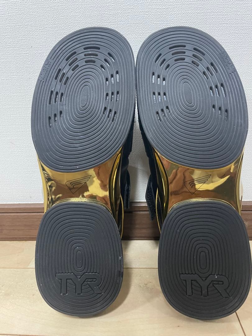 TYR エリートカーボンリフター ELITE CARBON M9.5