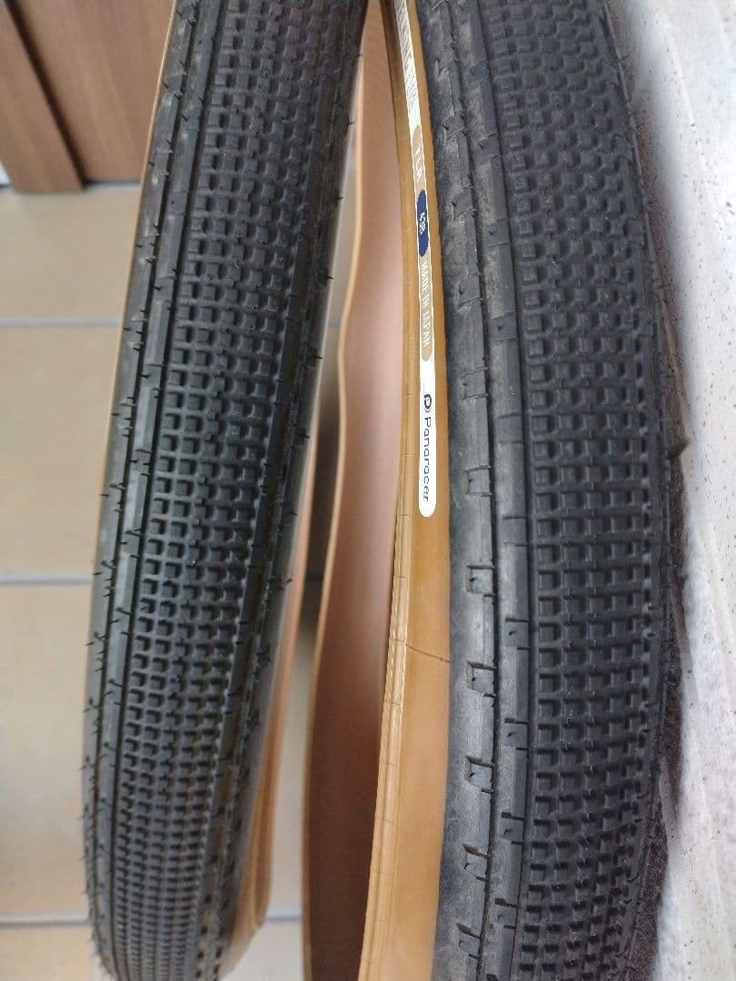 パナレーサー グラベルキングSK 650X43B チューブ各2本セット