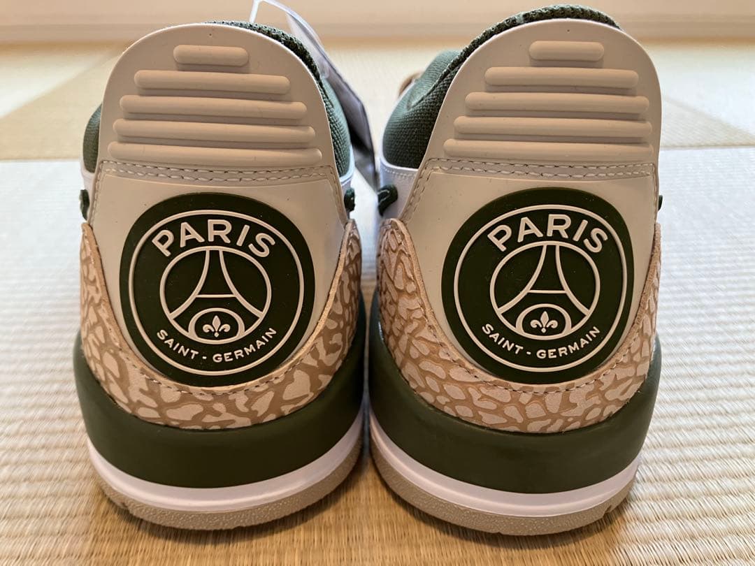 【箱付未使用】AIR JORDAN LEGACY 312 LOW Paris
