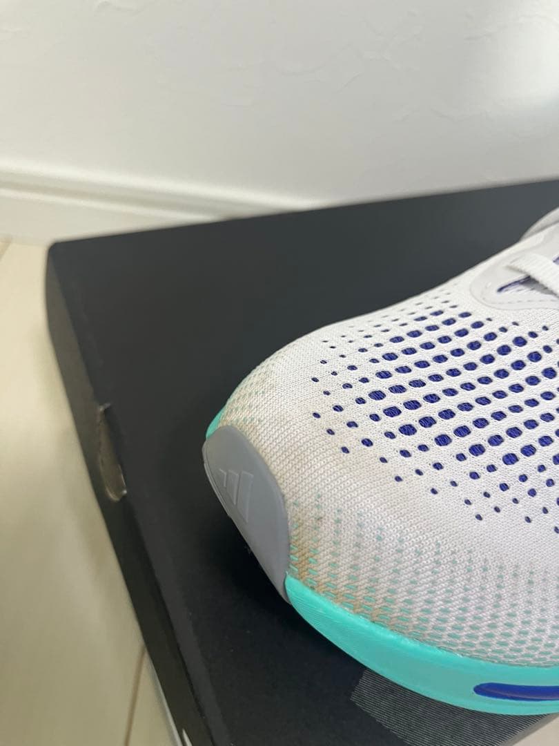 adidas スーパーノヴァ ライズ ランニングシューズ　26.5