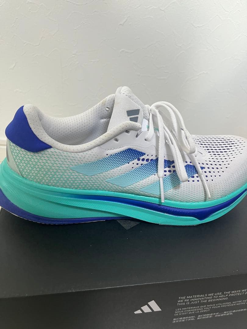 adidas スーパーノヴァ ライズ ランニングシューズ　26.5